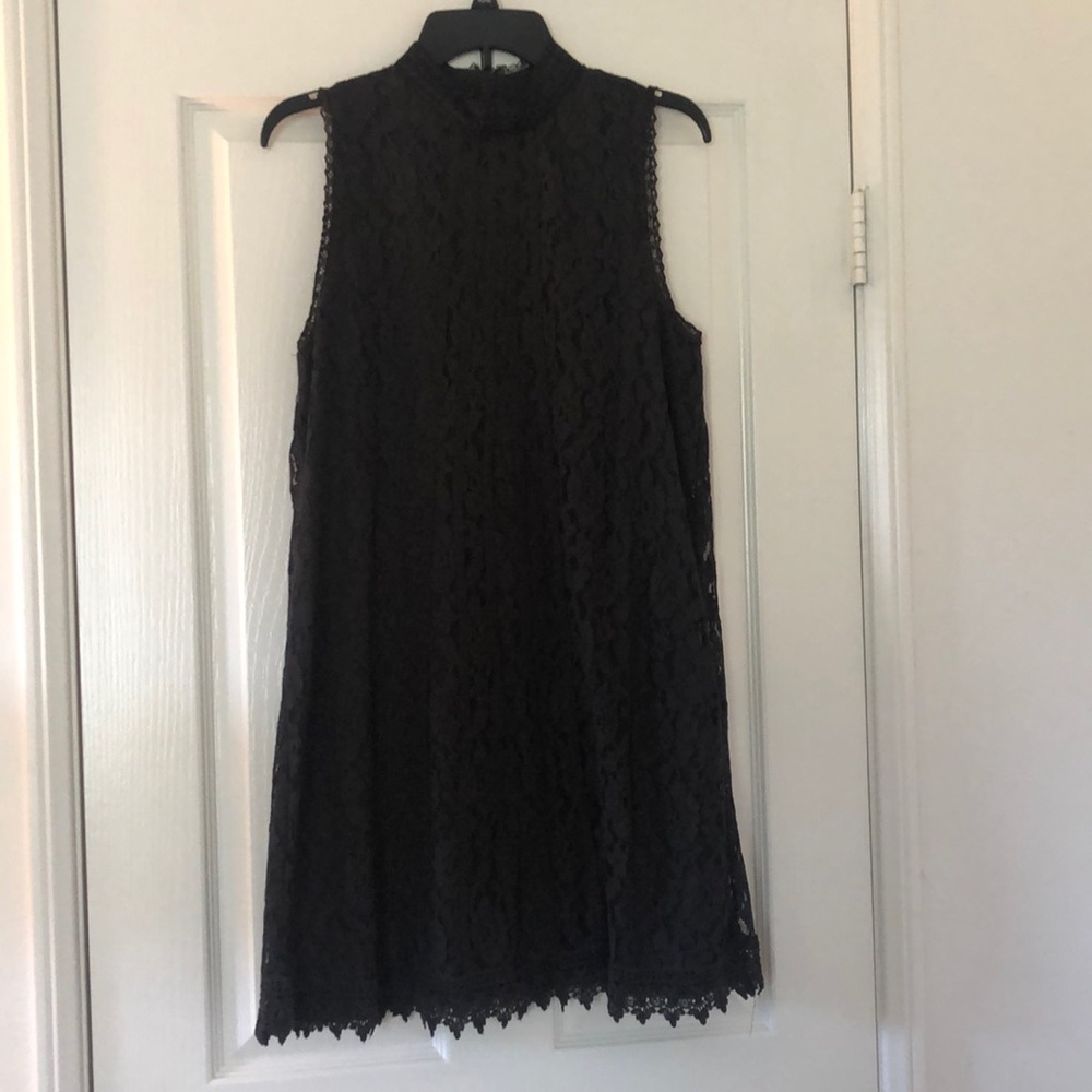 Black Lace Sleeveless Dress